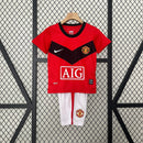 KIDS KIT RETROMANCHESTER UNITED HOME 09/10