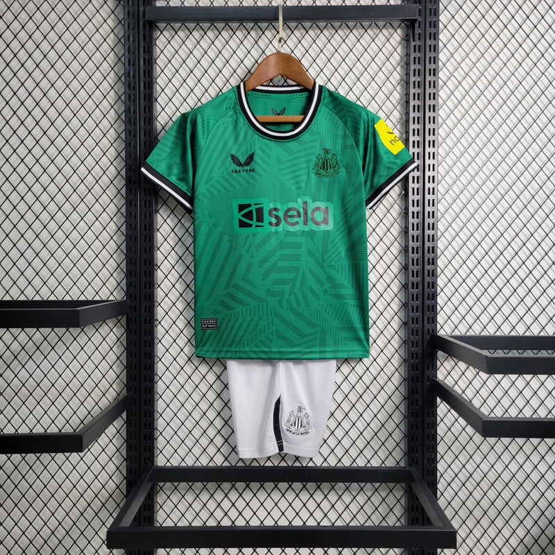 KIT INFANTIL NEWCASTLE FORA 23/24