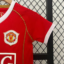 KIDS KIT RETRO MANCHESTER UNITED 2006/07 FAN