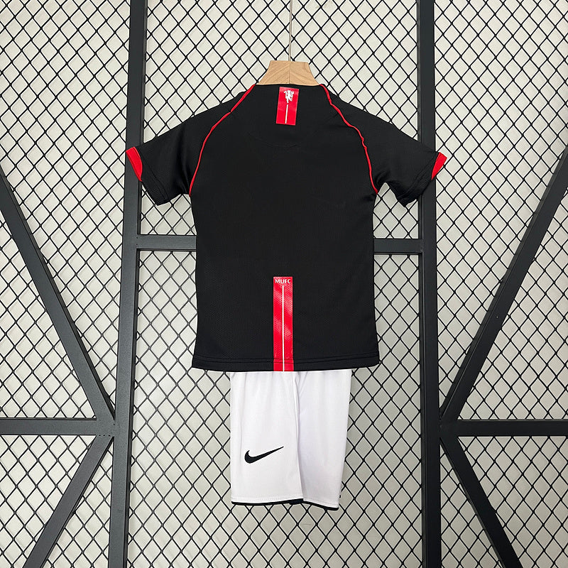 KIDS KIT RETRO MANCHESTER UNITED 2007/08 - FAN