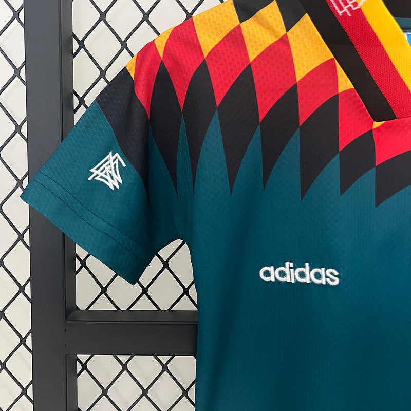 KIDS KIT RETRO  ALEMANHA 1994 - FAN